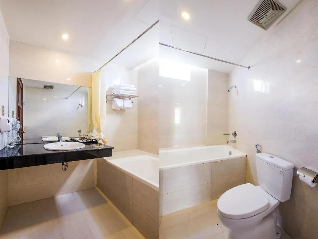 Gic Land Hotel Da Nang 3*,  Vietnam